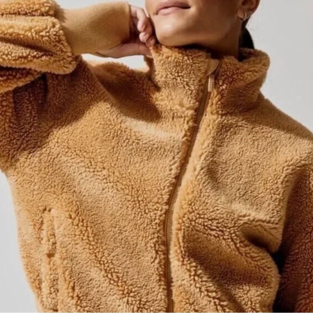 New Carbon 38 Teddy Zip Up Jacket in Camel